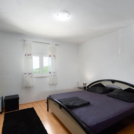 Ferienwohnung Apartman Bili Solin Exterior foto