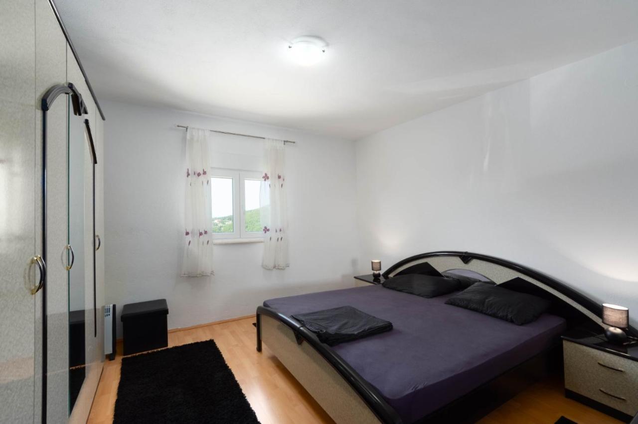 Ferienwohnung Apartman Bili Solin Exterior foto